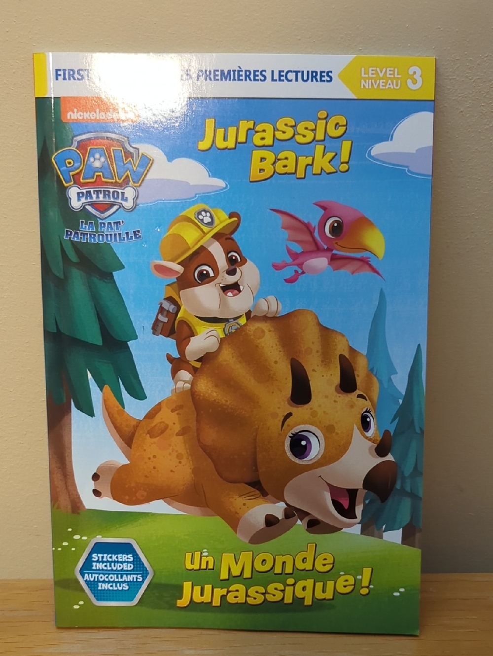 5 ⭐️ for $25 Paw Patrol Jurassic Bark! Book with stickers